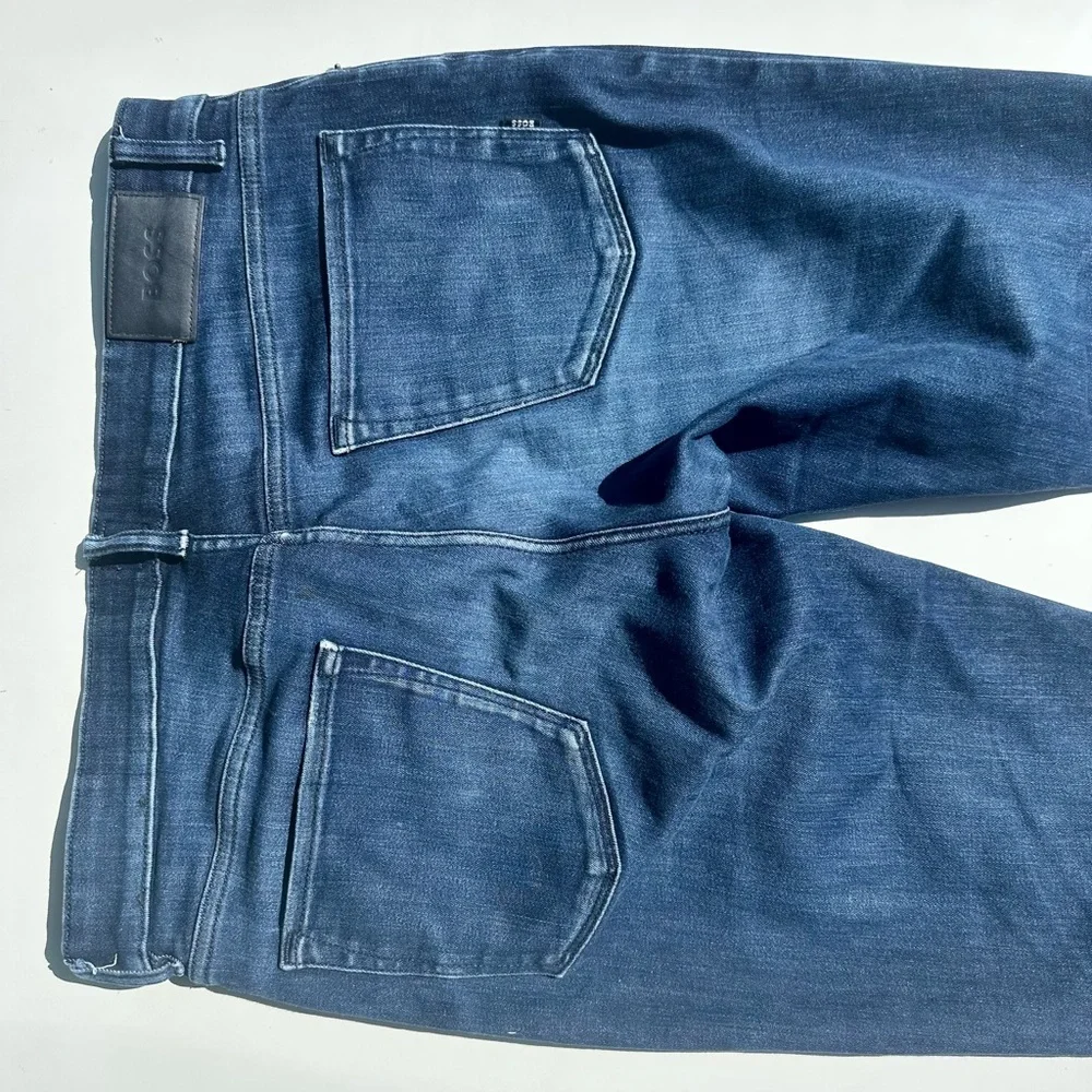 Boss MAINE Regular fit Men’s Slim Straight Jeans in Deep Blue, W 35, L 34